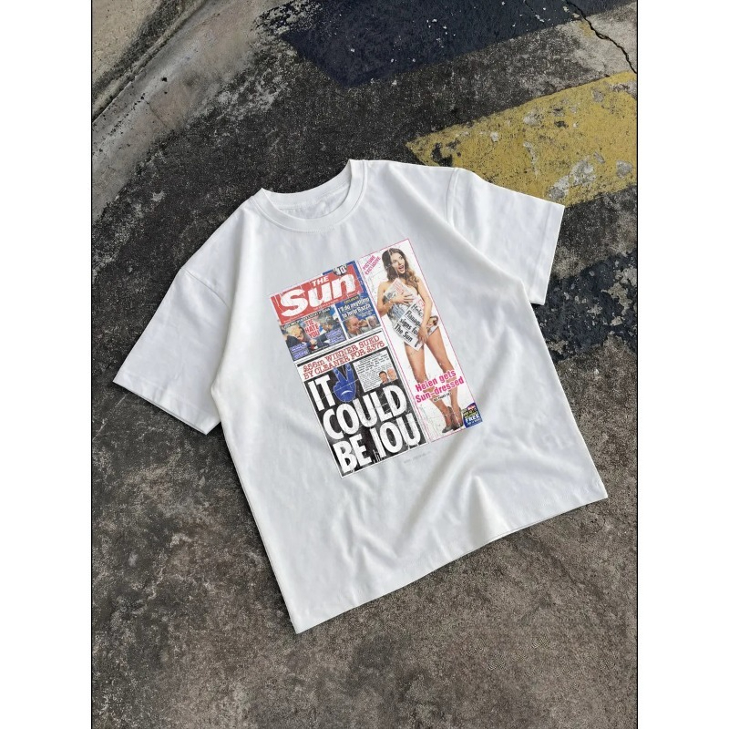 Vintage Fashion Newspaper - Female Vintage Newspaper T‑Shirt Magazine Slogan