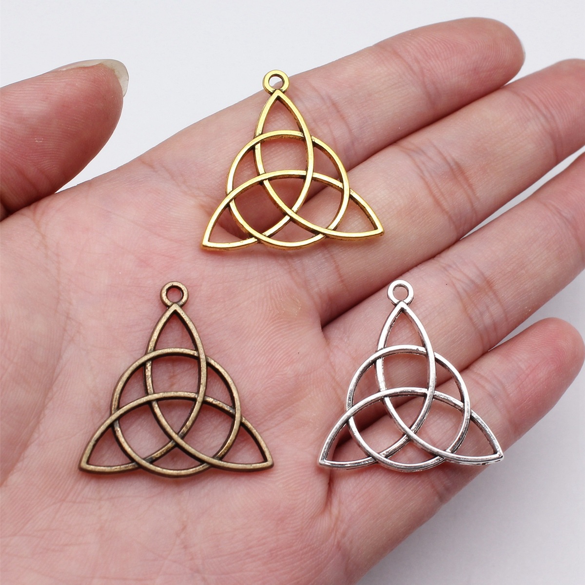 Celtic Witch Knot Charms Inter - đánh giá và giá Vintage Fashion Earrings